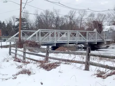Swingbridge Newbridge